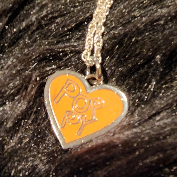 Meet your Posher, Terry @goldpoppyfields - Picture 5 of 15